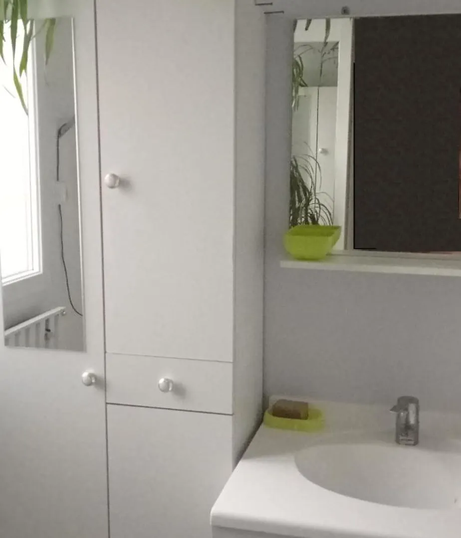Homestay Le Courteline Apartment Castres