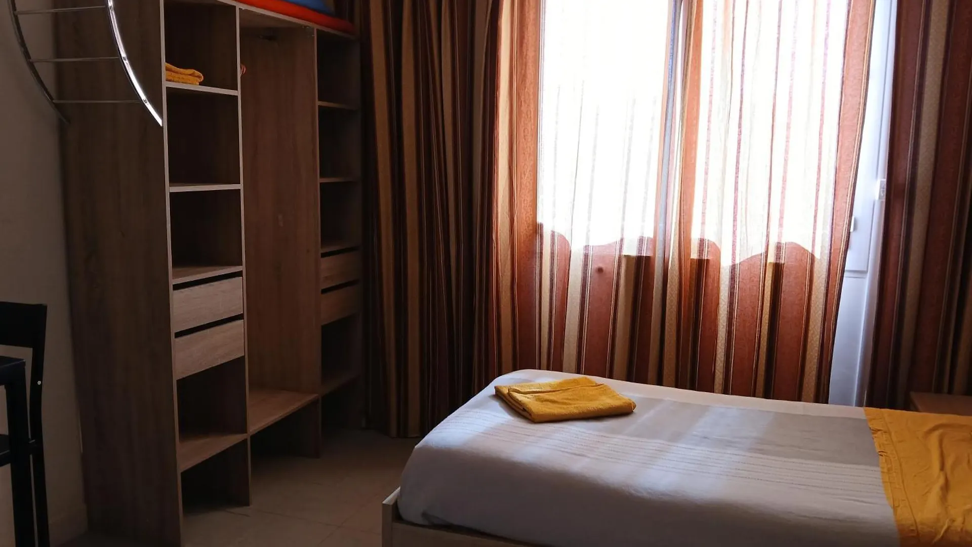 Séjour chez l'habitant Appartement Le Courteline à Castres