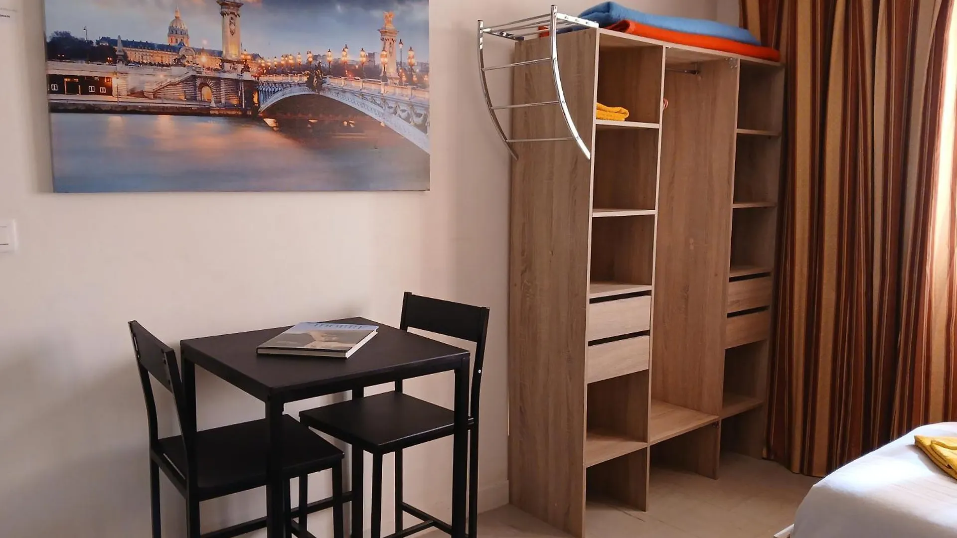 Appartement Le Courteline à Castres  Séjour chez l'habitant Castres (Tarn)
